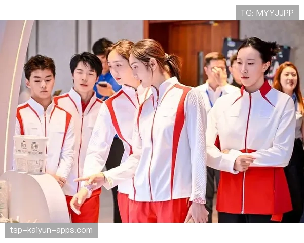 国家队与国际名帅举行战术研讨 引进先进理念，国家队参赛